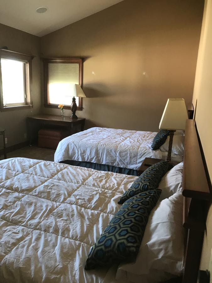 Nirvana Inn & Grill Ellensburg Dış mekan fotoğraf